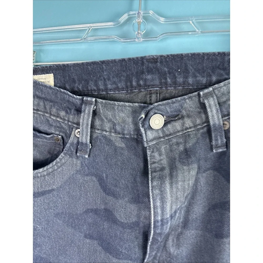 Levis product pair